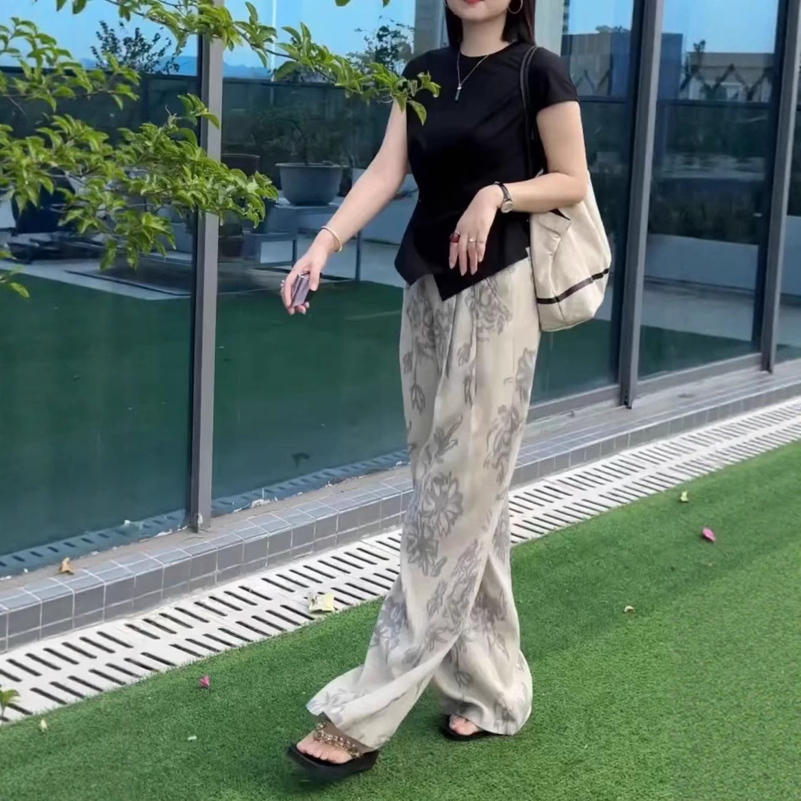 今年流行25516大爱美依缘2025夏季新款轻熟风收腰短袖上衣休闲