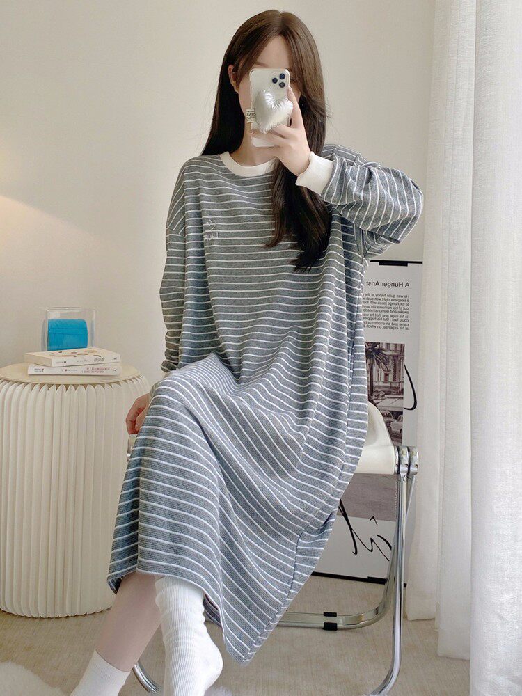 여성 잠옷 봄 가을 순면 긴팔 심플 스트라이프 잠옷은 루즈한 대형 사이즈의 스위트 학생 가정복 외부에서 착용 가능