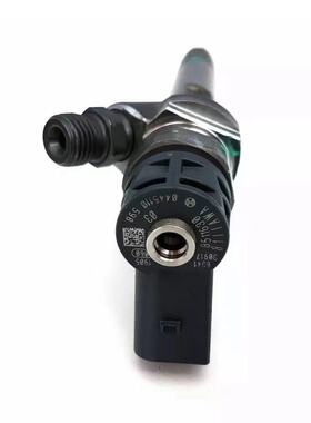 柴油共轨喷射器0445110598喷油嘴适用于宝马 X1F48发动机 B37C15A