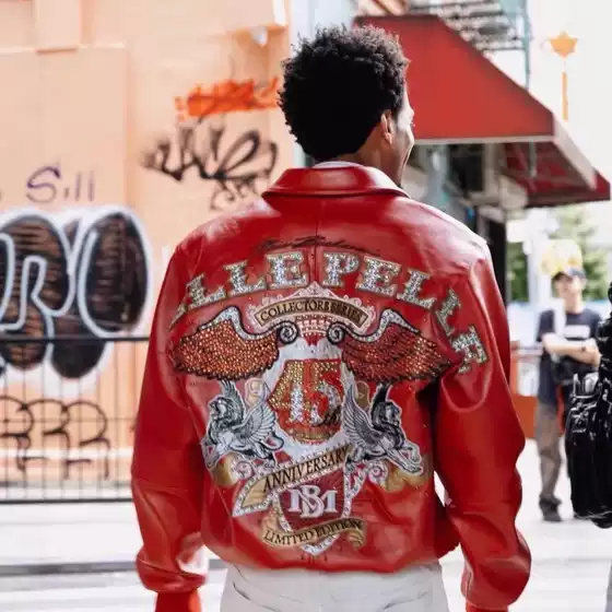 Autumn and Winter New Super Heavy-Duty Pelle Pelle 45Th Anniversary Limited Edition Double-Winged Lion Rhinestone Red Quilted Jacket