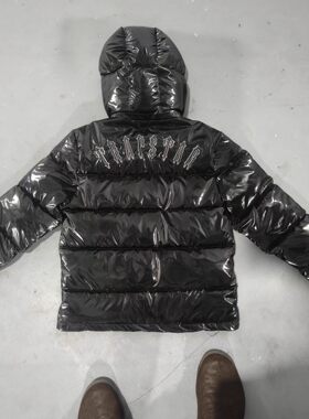 库存低价处理售高版本Trapstar秋冬加厚棉服
