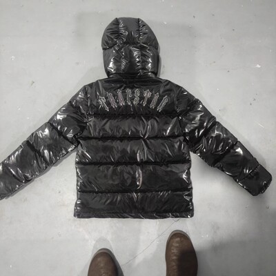 库存低价处理售高版本Trapstar秋冬加厚棉服