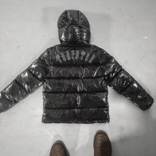 库存低价处理售高版本Trapstar秋冬加厚棉服