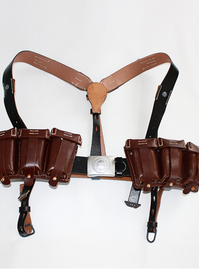 二战时德军鱼子纹士兵牛皮腰带Y型带双肩背带98K乖巧虎三联牛皮包