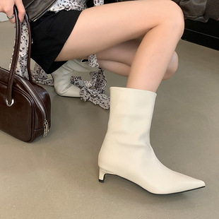 法式小短靴尖头短靴女2026新款女靴白色跟靴子女细跟中筒