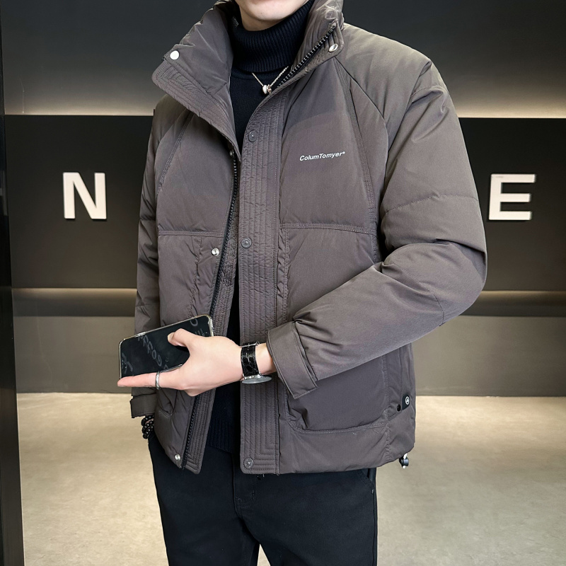 冬季羽绒服男新款2025年时尚立领加厚短款白鸭绒保暖外套青年男装