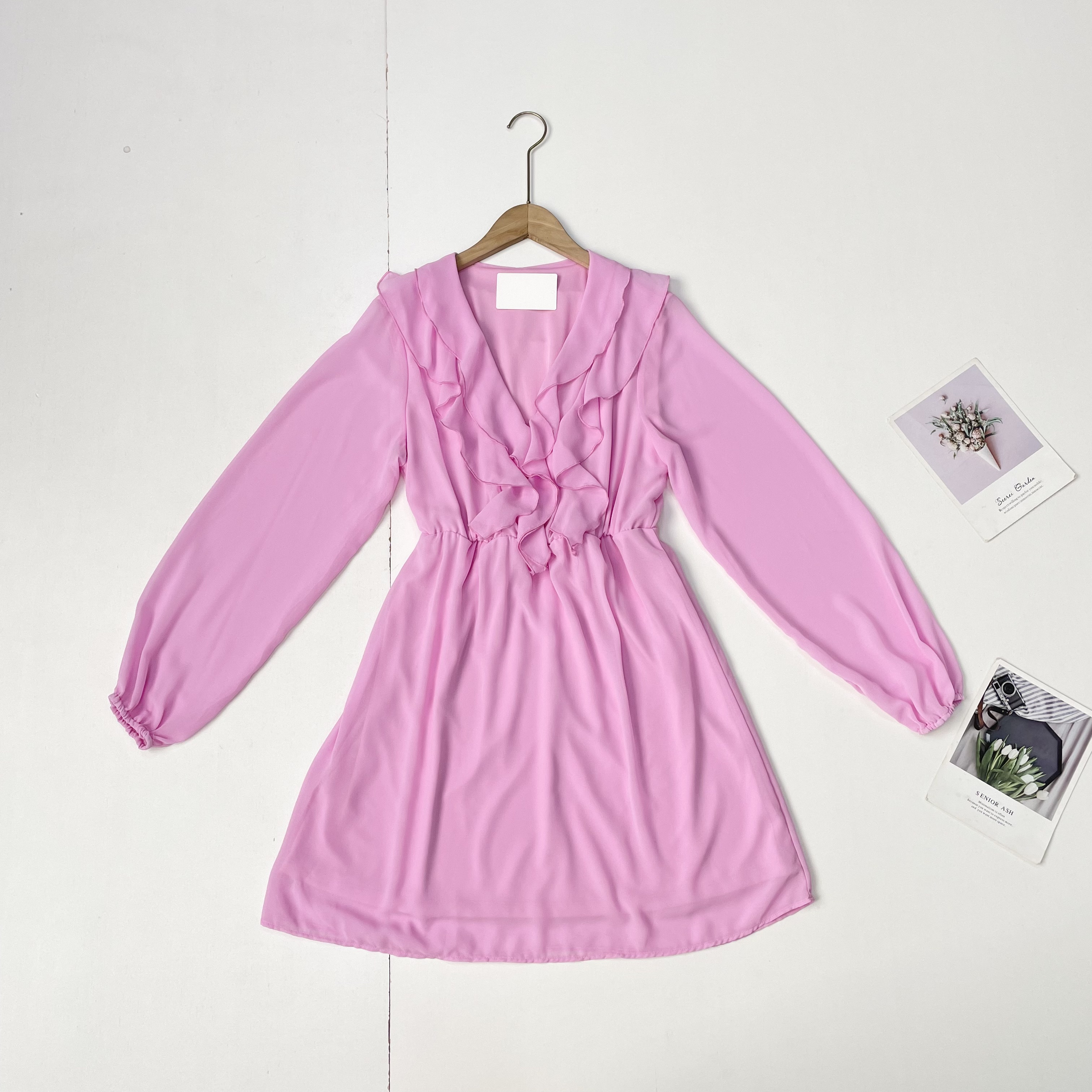 Y1雪纺木耳边设计~北欧单25新款时尚V领高腰收腰气质中长连衣裙女