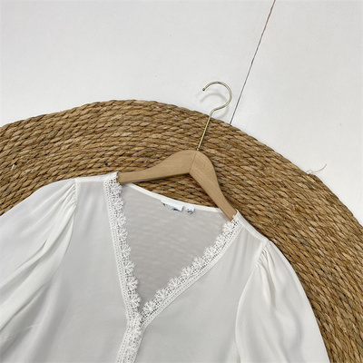 C3特惠!北欧单外贸气质风25秋新款女V领门襟蕾丝拼接套头衬衫上衣