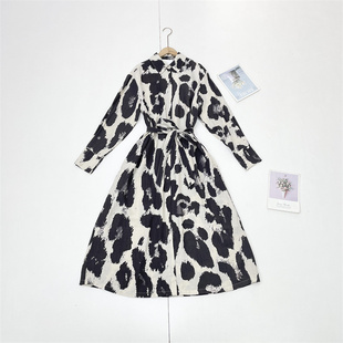 女长袖 2026春新款 翻领收腰气质印花连衣裙 出口单纯元 F6薄肌理感