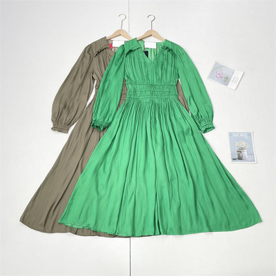 B3法式浪漫～贵牌老牌25秋新款女士V领长袖收腰褶皱灯笼袖连衣裙