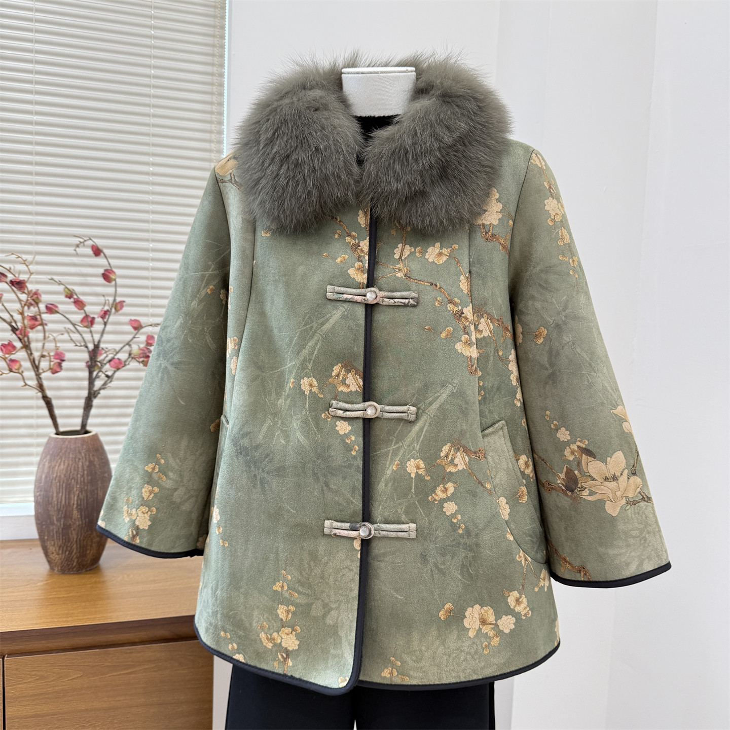 中年妈妈冬装棉服新中式外套2025新款中老年人冬季加棉保暖外套女,女装/女士精品,中老年女装,淘宝优惠券,粉丝福利购,淘宝优惠卷