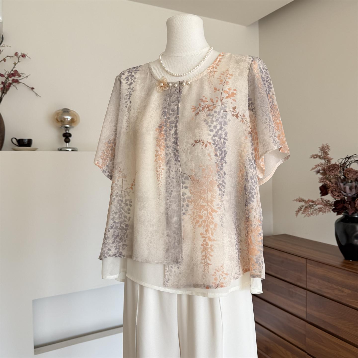母亲节衣服妈妈装夏季t恤上衣服2025新款洋气中老年时尚小衫套装