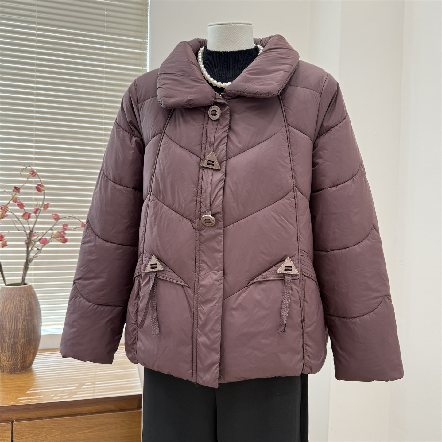 中年妈妈冬装棉袄外套2025新款中老年人女装时尚冬季棉衣短款棉服