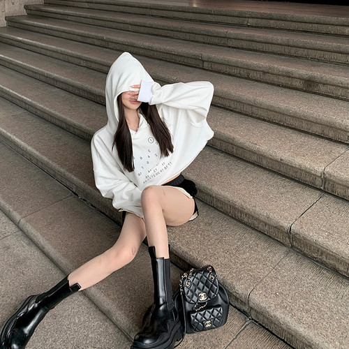 数字印花连帽短款卫衣女秋季