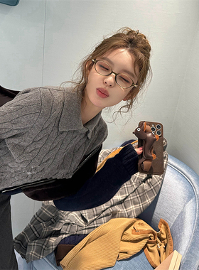 樊樊「高智感小圆」33绵羊毛 翻领/立领两穿学院绞花针织上衣