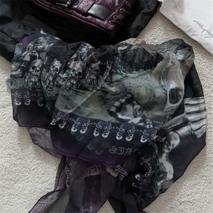 暗夜骷髅头满印丝巾方巾女超多搭配美式复古设计感欧根纱抹胸头巾