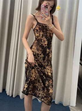 枫叶十字架满印蕾丝花边吊带裙女夏季小众收腰显瘦复古连衣裙长裙