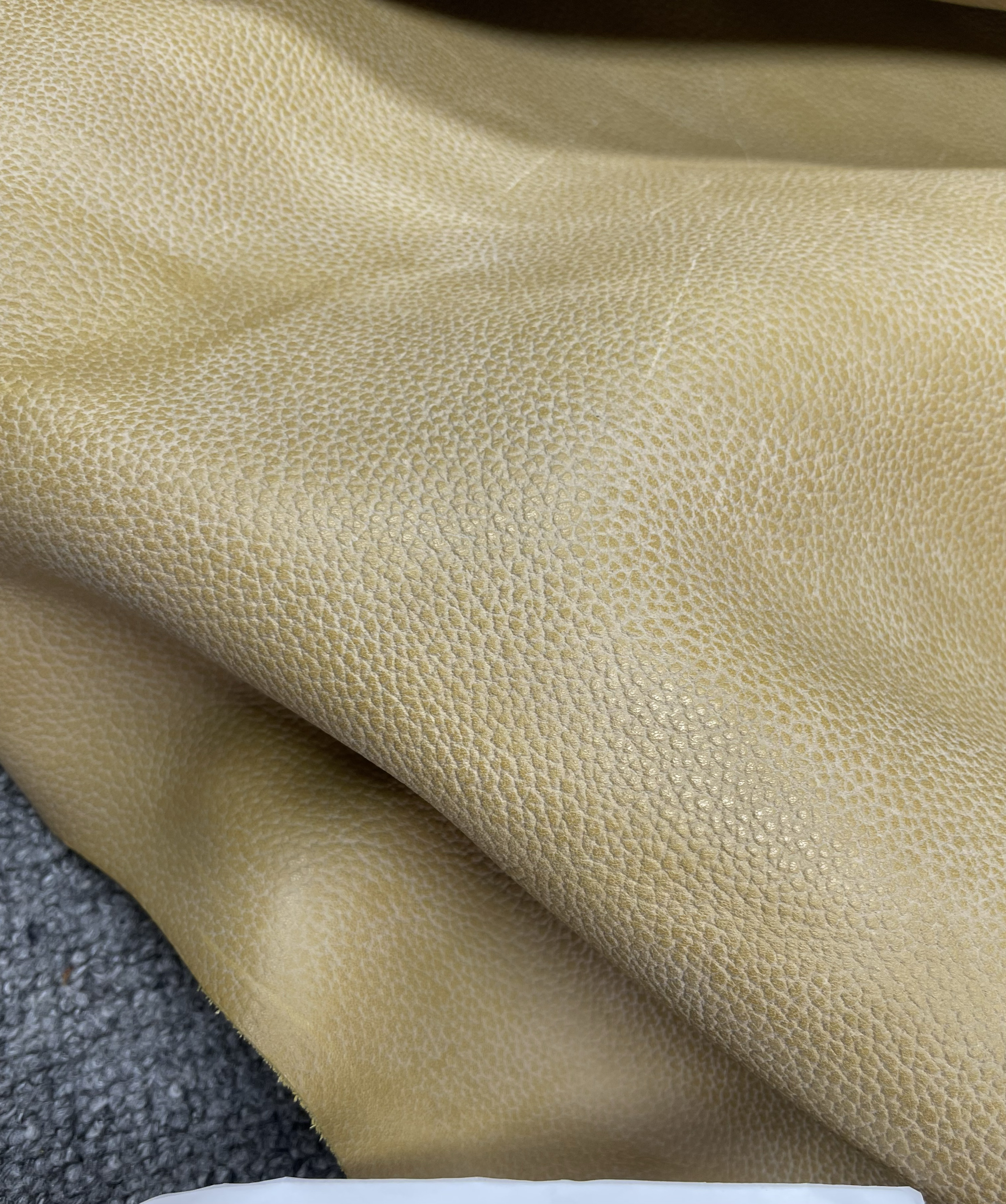 阳光皮料 法国进口头层福宝马鞍皮 手感适中 厚2.3mm 手工DIY皮料