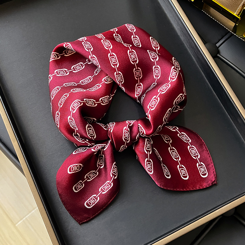 红色真丝中方巾丝巾洋气时尚披肩