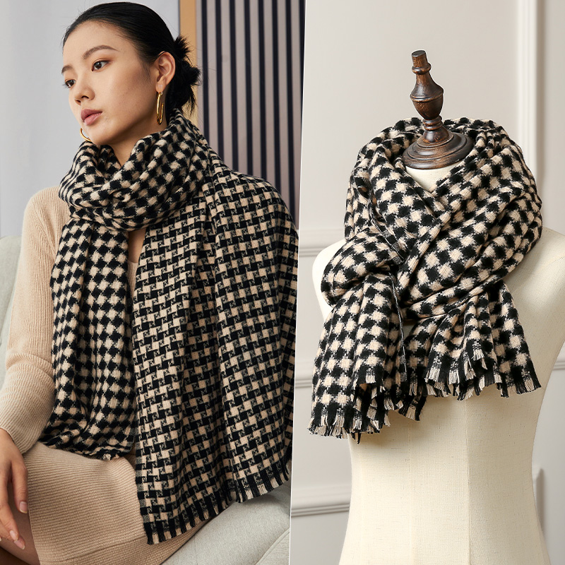 经典菱形格羊毛围巾披肩英伦围脖