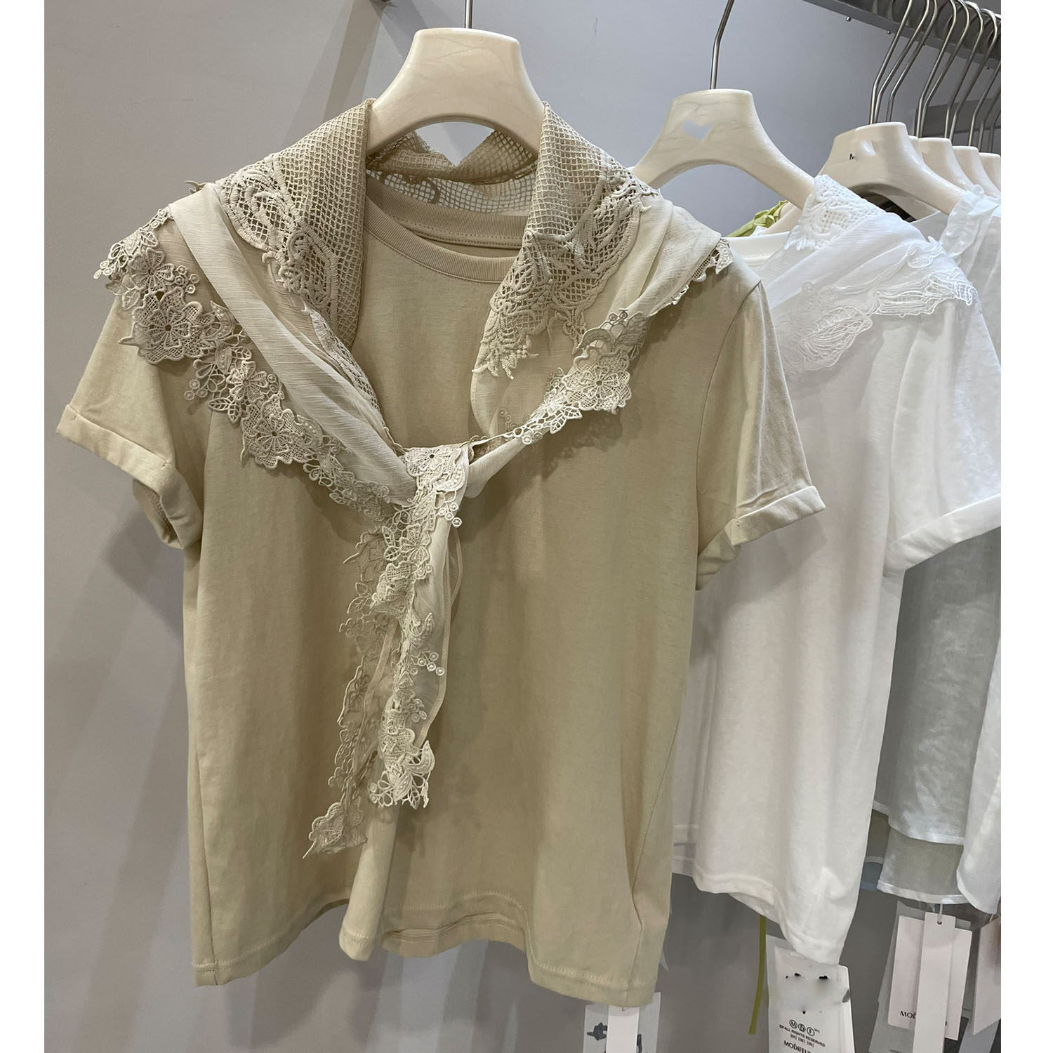 欧洲站洋气春夏蕾丝披肩短袖T恤正肩减龄显瘦百搭打底上衣两件套T