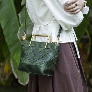 真皮女包手工单肩包女斜挎包头层牛皮拼接文艺复古小众设计手提包