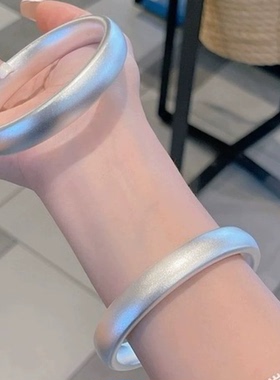 2026新款白铜轮胎宽面银色传承闭口实心磨砂古法手镯女手饰不掉色