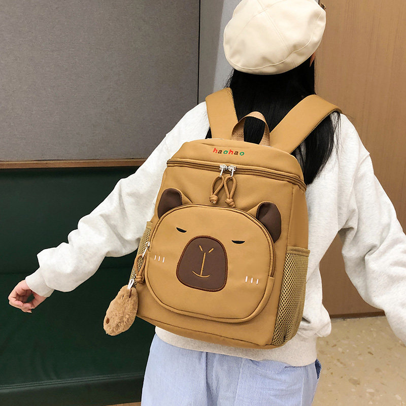 男女童可爱水豚小书包可爱卡通双肩包男女童卡皮巴拉旅游轻便背包