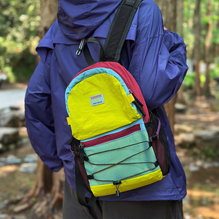 儿童迷你抽绳包包小女孩轻便出游旅行包小背包女2025男小型双肩包