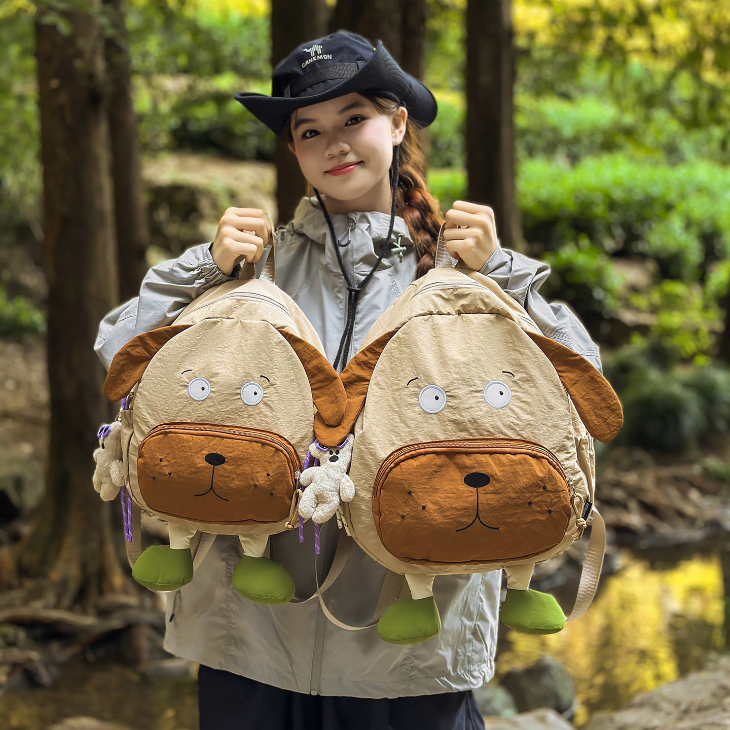 儿童轻户外可爱小狗双肩包女童2025新款小众书包旅游登山运动背包