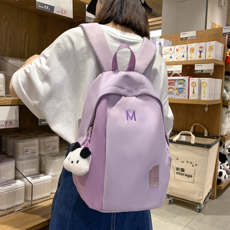 轻便一年级撞色出游百搭背包