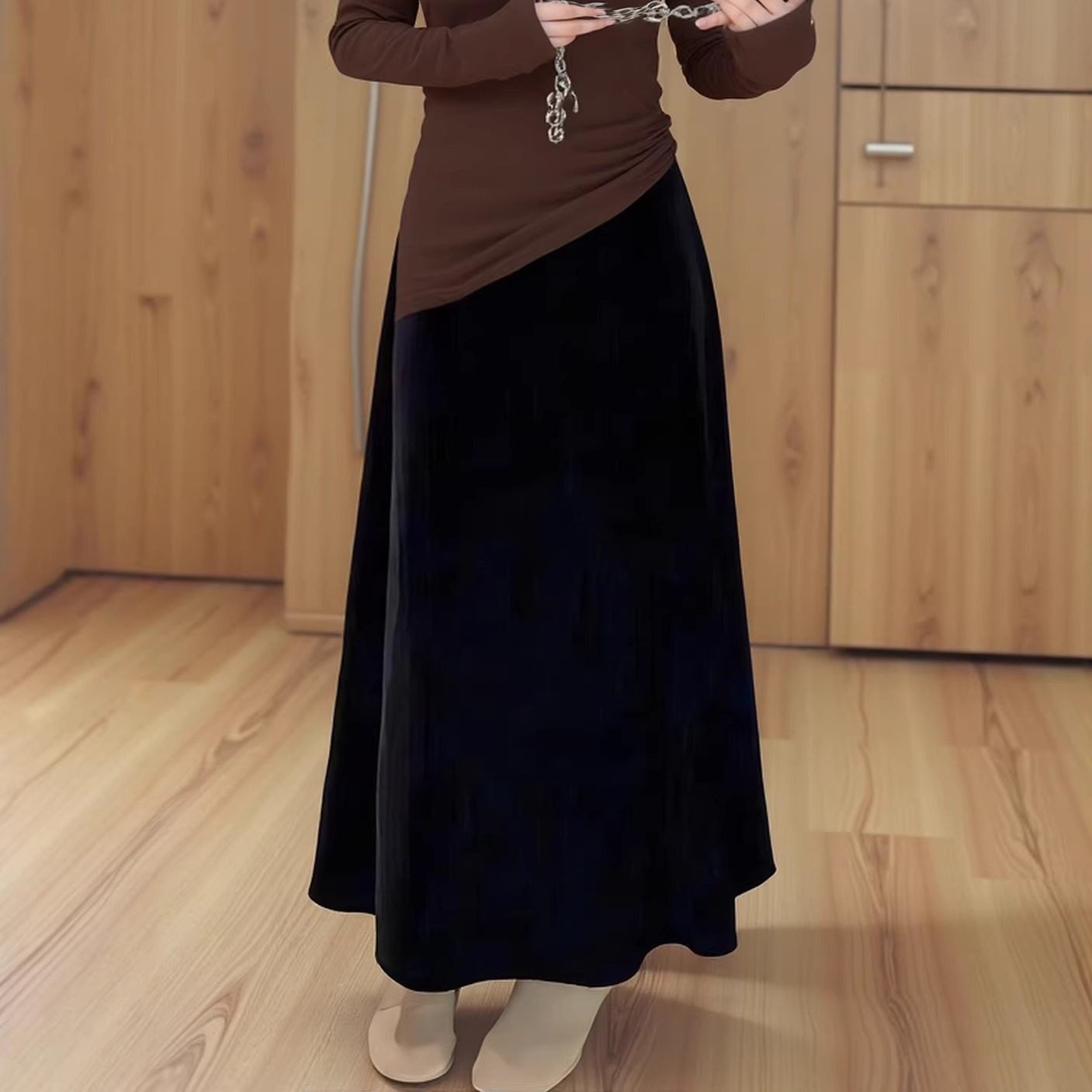 2026大码春季新款超好看春装半身裙绝美巨好看黑色丝绒A字长裙