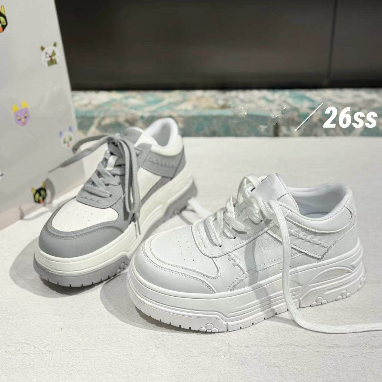 欧货爆款2026年新款白色真皮厚底松糕休闲板鞋欧洲站增高小白鞋女