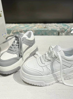 欧货爆款2026年新款白色真皮厚底松糕休闲板鞋欧洲站增高小白鞋女