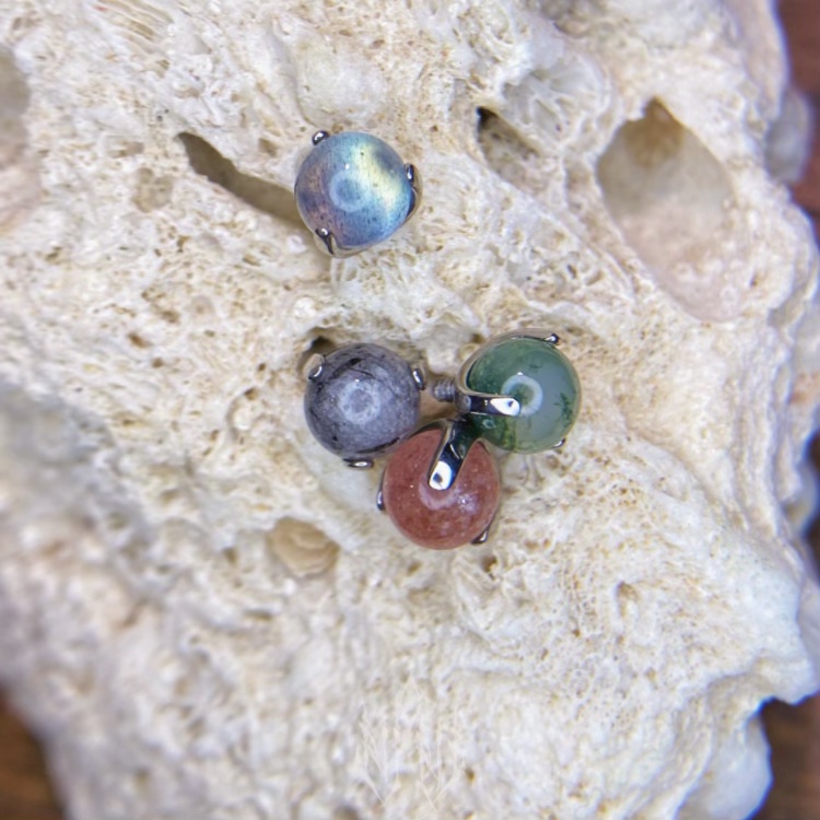 5mm爪镶天然水草玛瑙球14g植入级钛合金1.2内螺纹端 舌钉乳钉耳桥