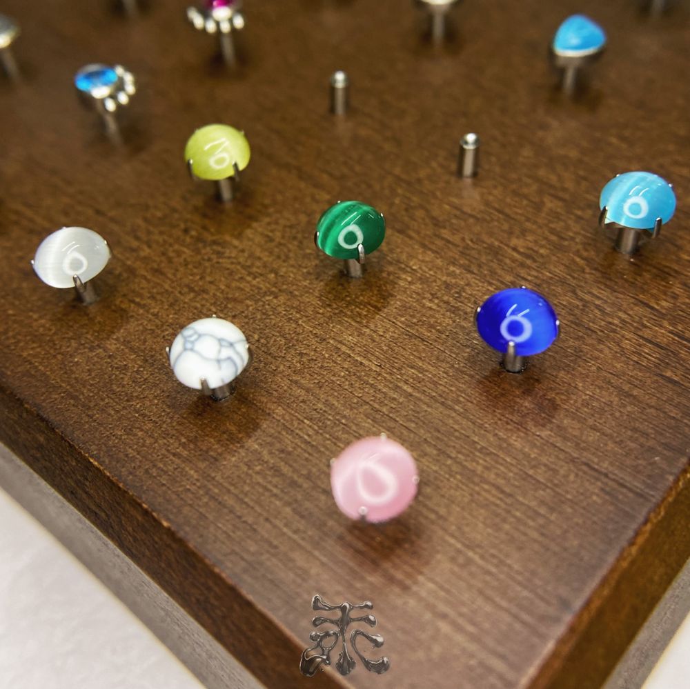 4/5mm平底四爪天然石耳钉唇钉眉