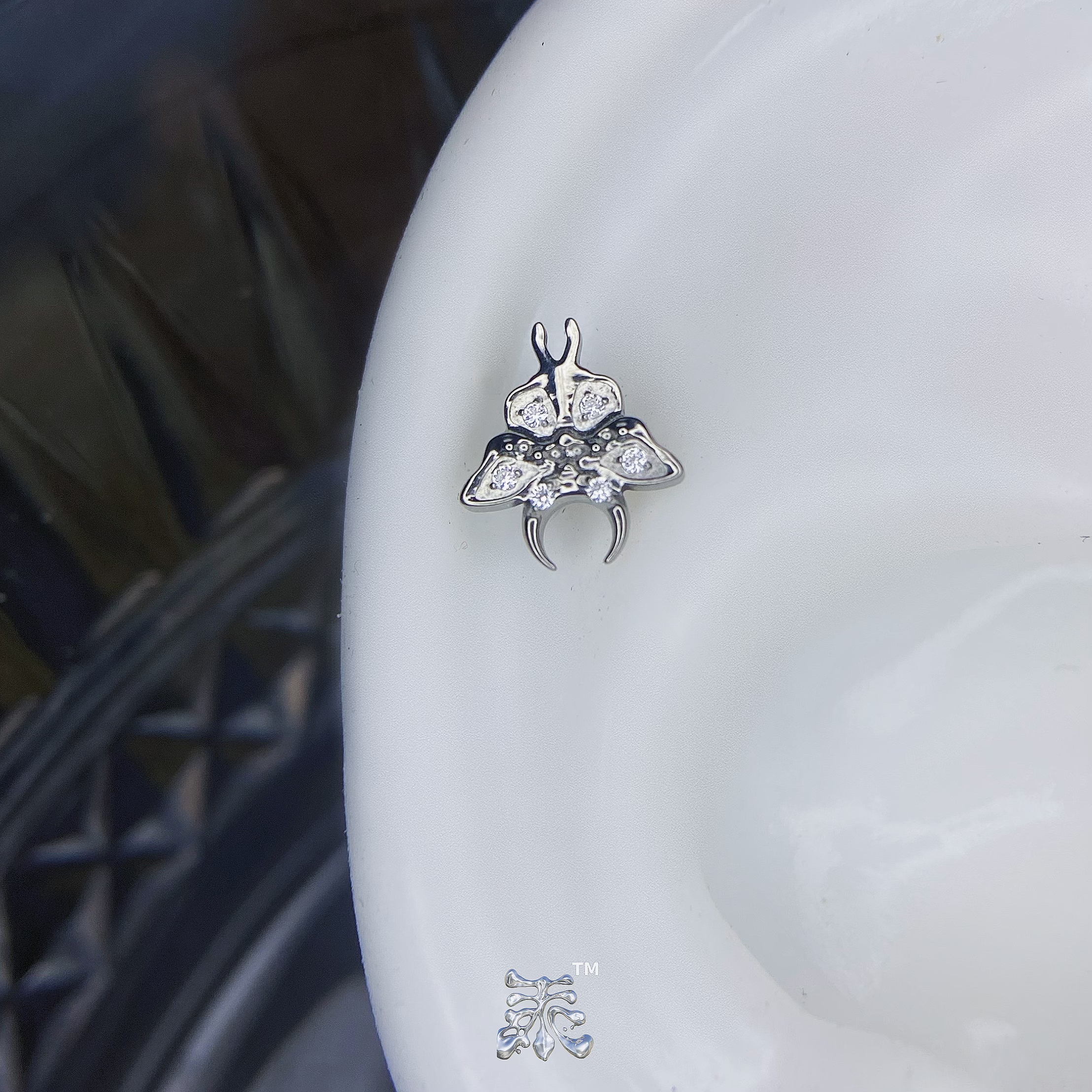 月娥钛合金耳钉内螺纹f136穿刺