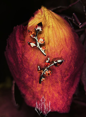 幸运和平橄榄枝 红色彩色锆石镶嵌耳钉 16g0.9螺纹端植入级钛合金