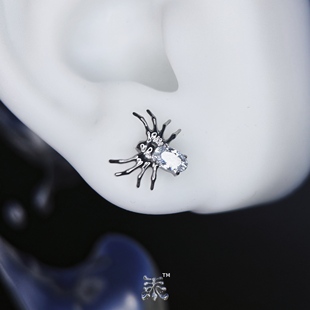 大屁股变异蜘蛛锆石极光澳宝耳钉16g0.9螺纹钛合金小众亚文化设计