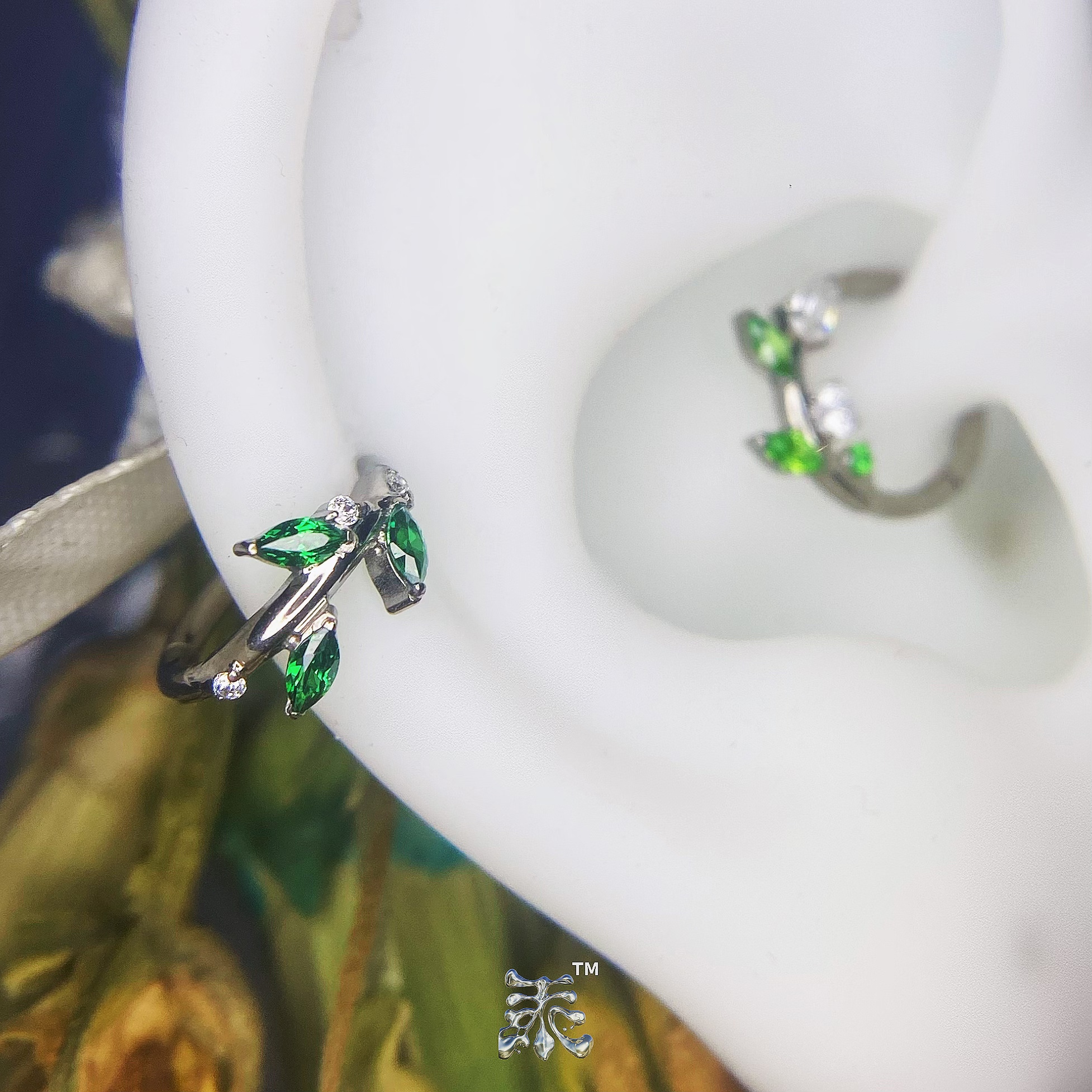 绿野仙踪搭扣耳环f136钛合金植入级daith环耳骨钉 高定亚文化穿刺