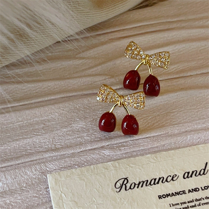 安可拉红微镶蝴蝶结滴油樱桃耳钉清新甜美少女通勤百搭耳环耳饰品,饰品/流行首饰/时尚饰品新,耳环,淘宝优惠券,粉丝福利购,淘宝优惠卷