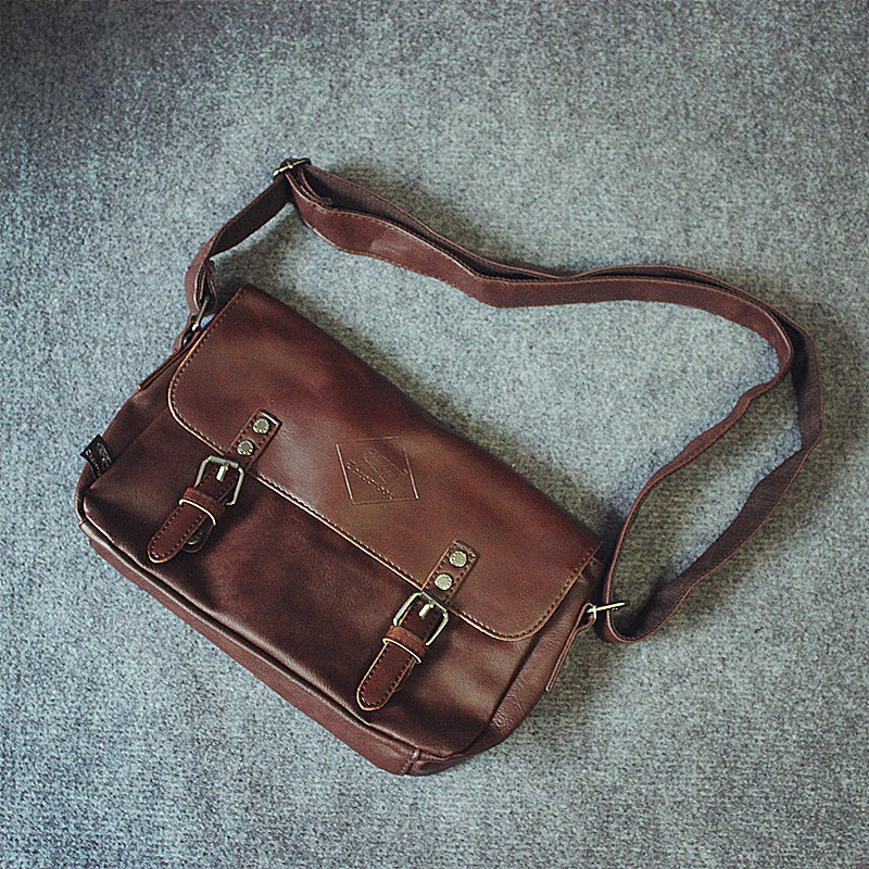 新款threebox男包休闲单肩包小号斜挎包搭扣复古男式挎包潮流包