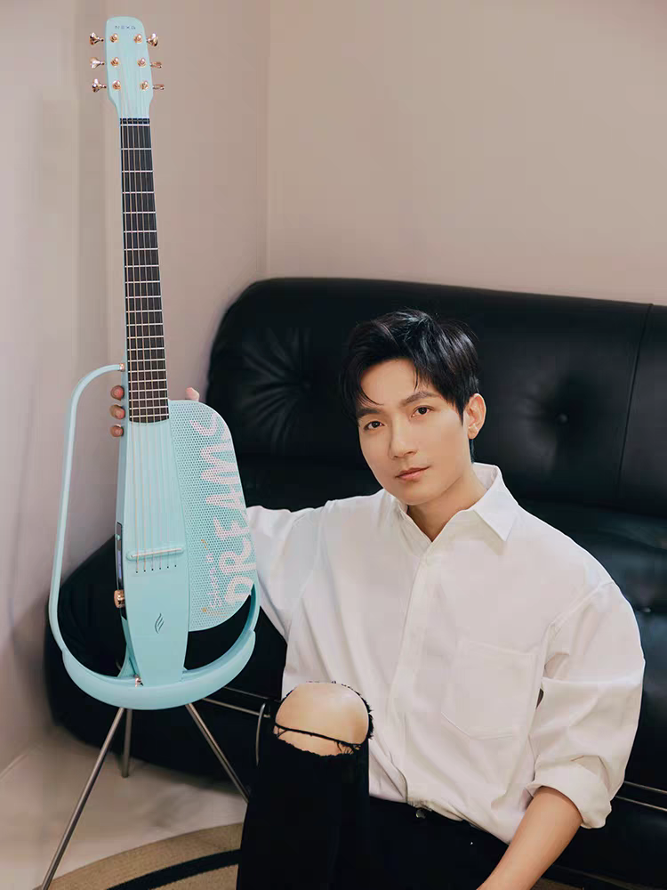 恩雅吉他nexg2便携静音吉他正品enya恩雅智能碳纤维加振吉他电箱