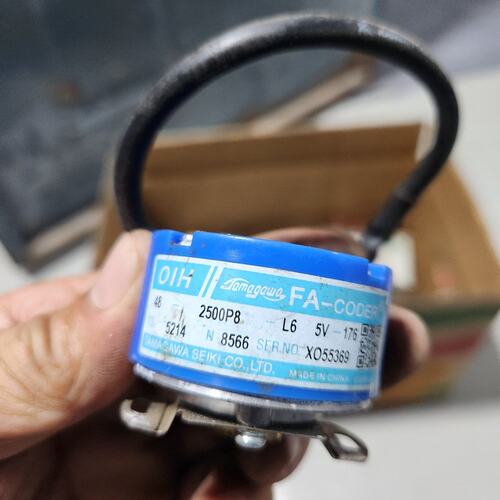 多摩川编码器，型号：TS5214N8566 四枚，TS521--议价商品