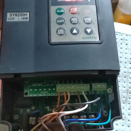 议价变频器SY8200H-2S1R5GSY8200H-2S0R75GSY8200H-2S2R2G