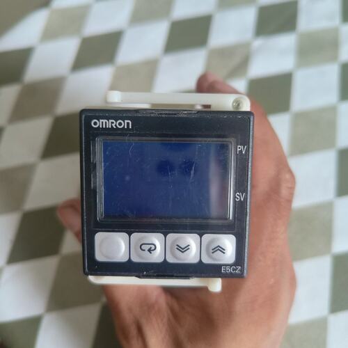 议价温控器E5CZ-R2MTE5CZ-Q2MTE5CZ-C2MT