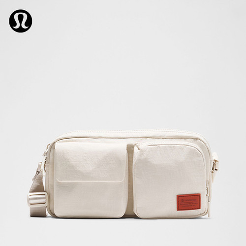 Multi-Pocket 多口袋设计斜挎包  丨lululemon丨LU9CMCS