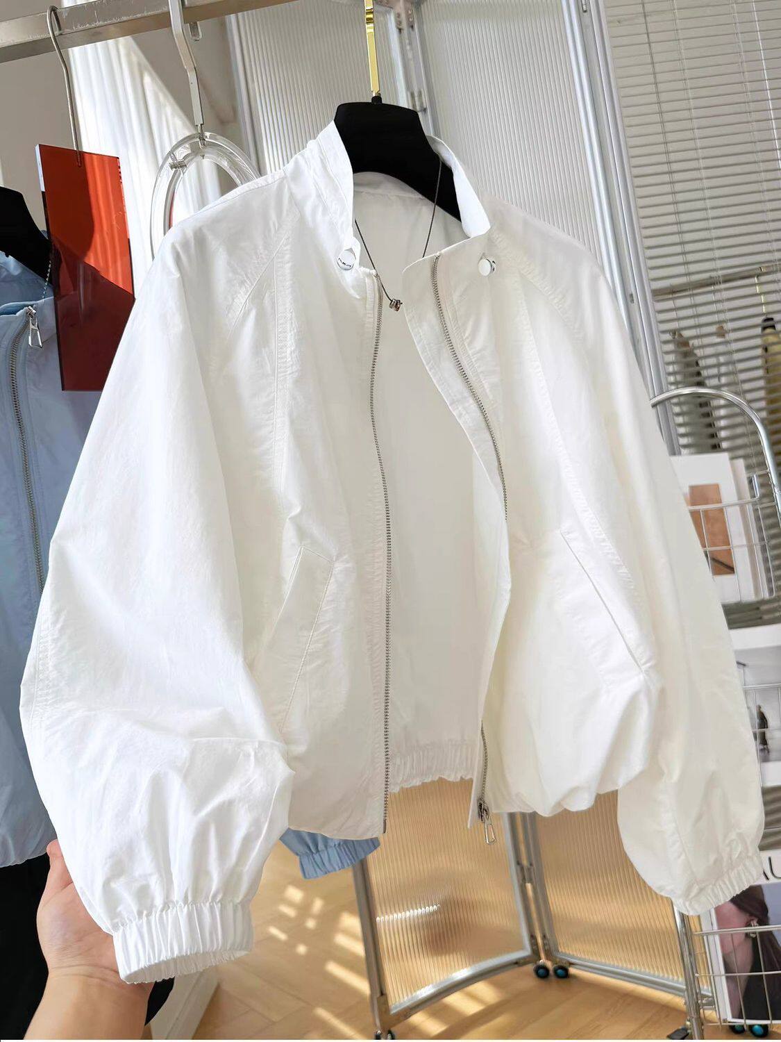 2026春装新款韩版宽松休闲百搭夹克短款外套白色薄款女款法式上衣