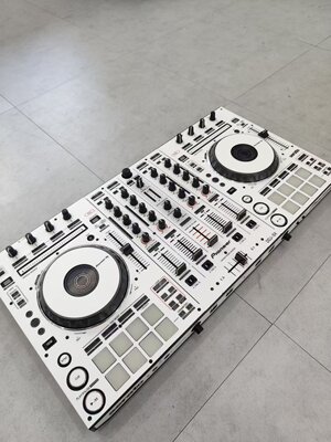 先锋DDJ-SX加101电脑加cue1耳机加先锋dm40加二手机箱加六角支架