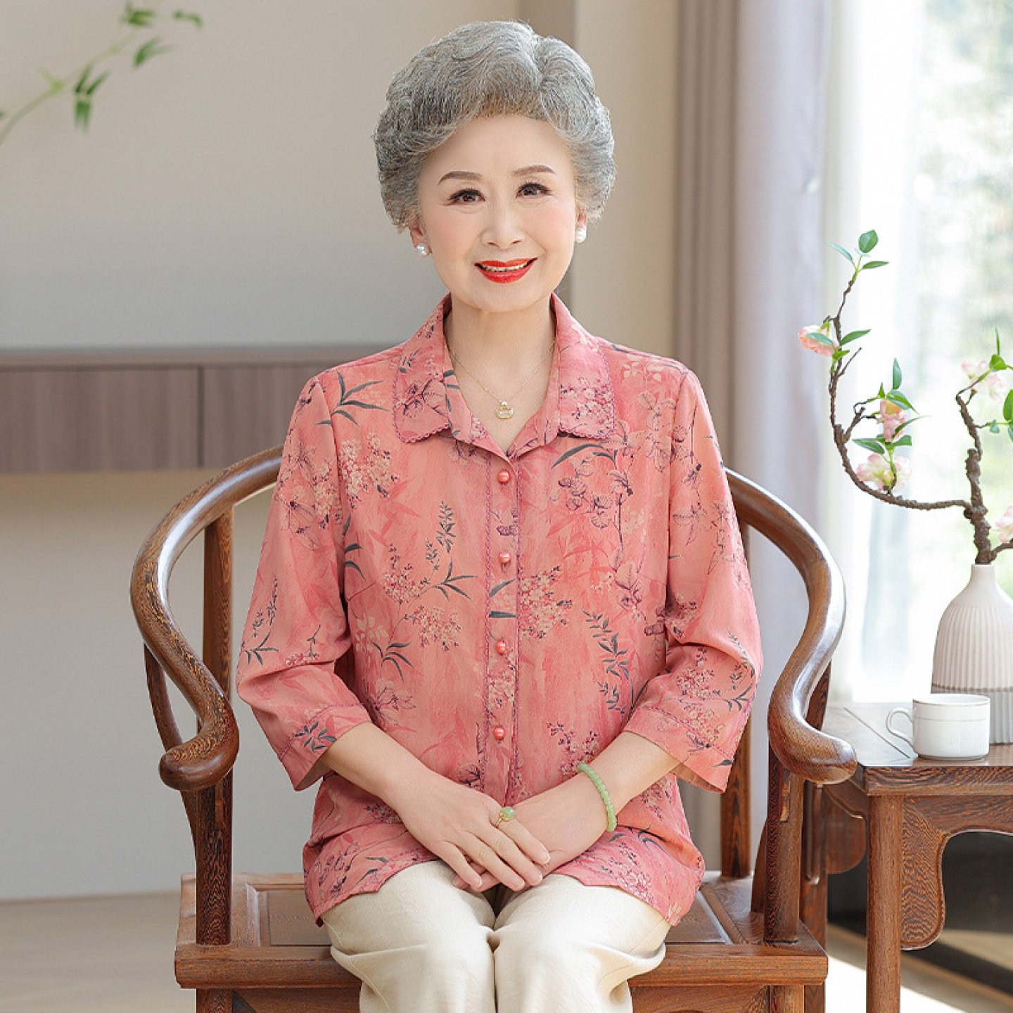 中老年女装奶奶夏装冰凉上衣真丝衬衣透气桑蚕丝老人衬衫冰丝小衫